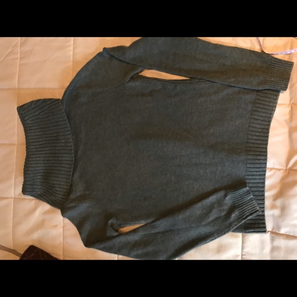 GAP gray sweater - Picture 3 of 5